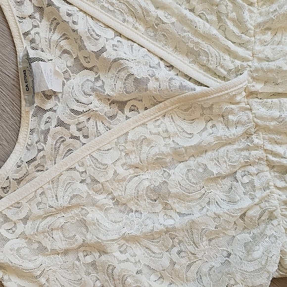 Jordan Taylor Romantic Feminine Sheer Lace Stretchy Blouse No Lining, Large - Picture 8 of 11